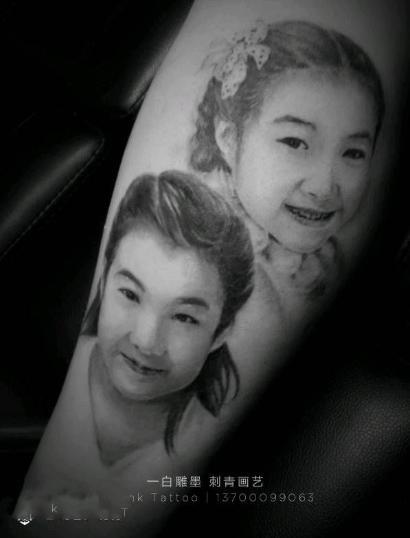 双胞胎纹身图片_腿部肖像人物成品纹身图案