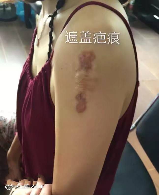 玫瑰纹身图片_手臂新传统水彩纹身图案