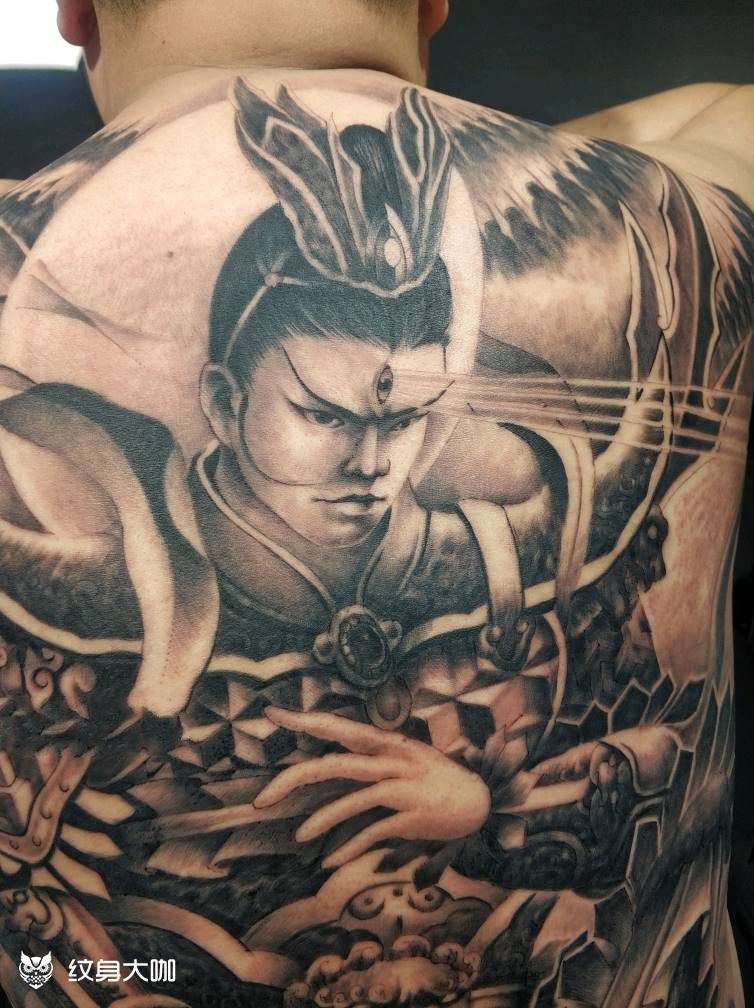 最新版二郎神纹身图片_背部新传统纹身图案