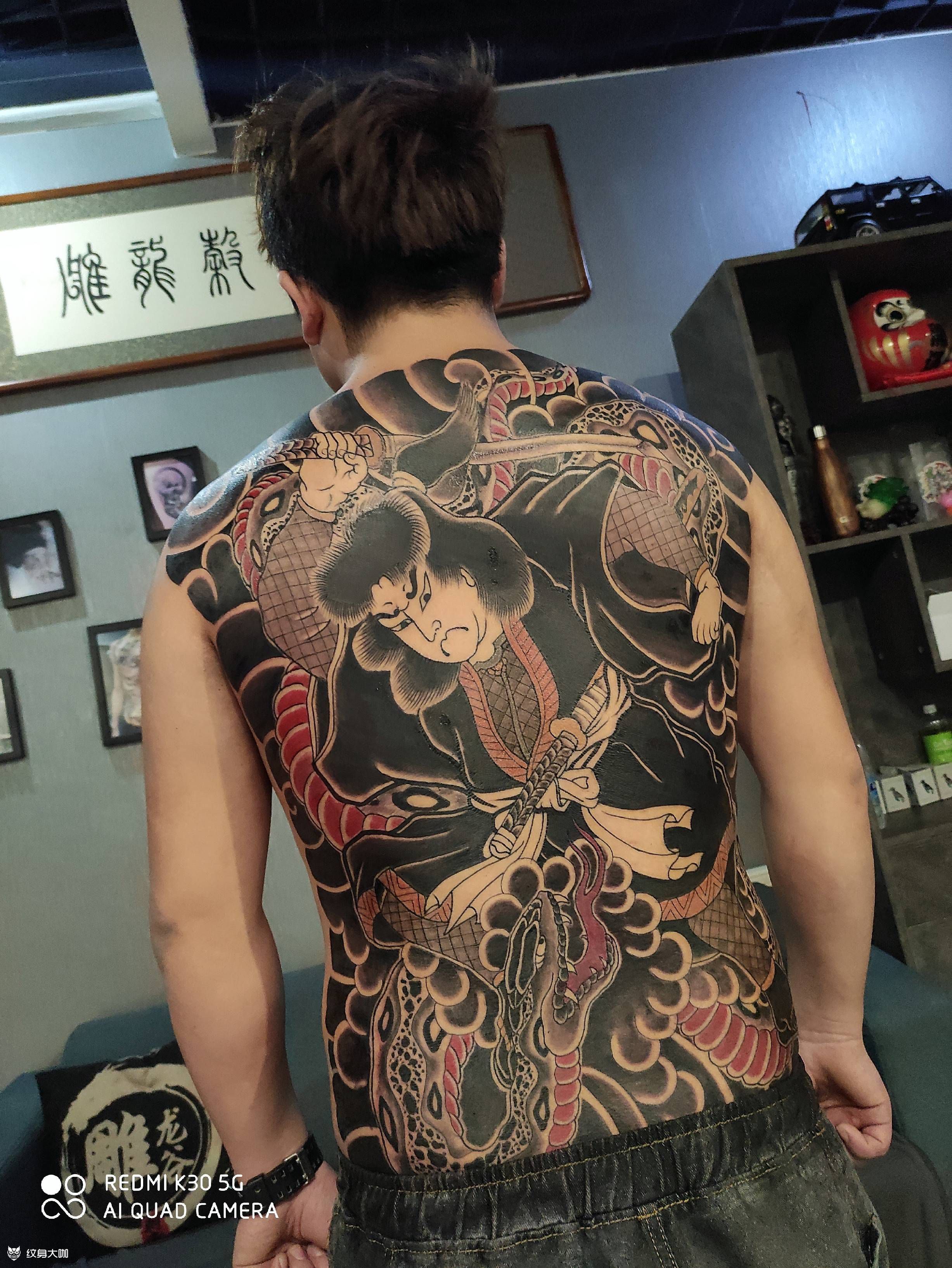 老传统武士纹身图片_背部老传统纹身图案