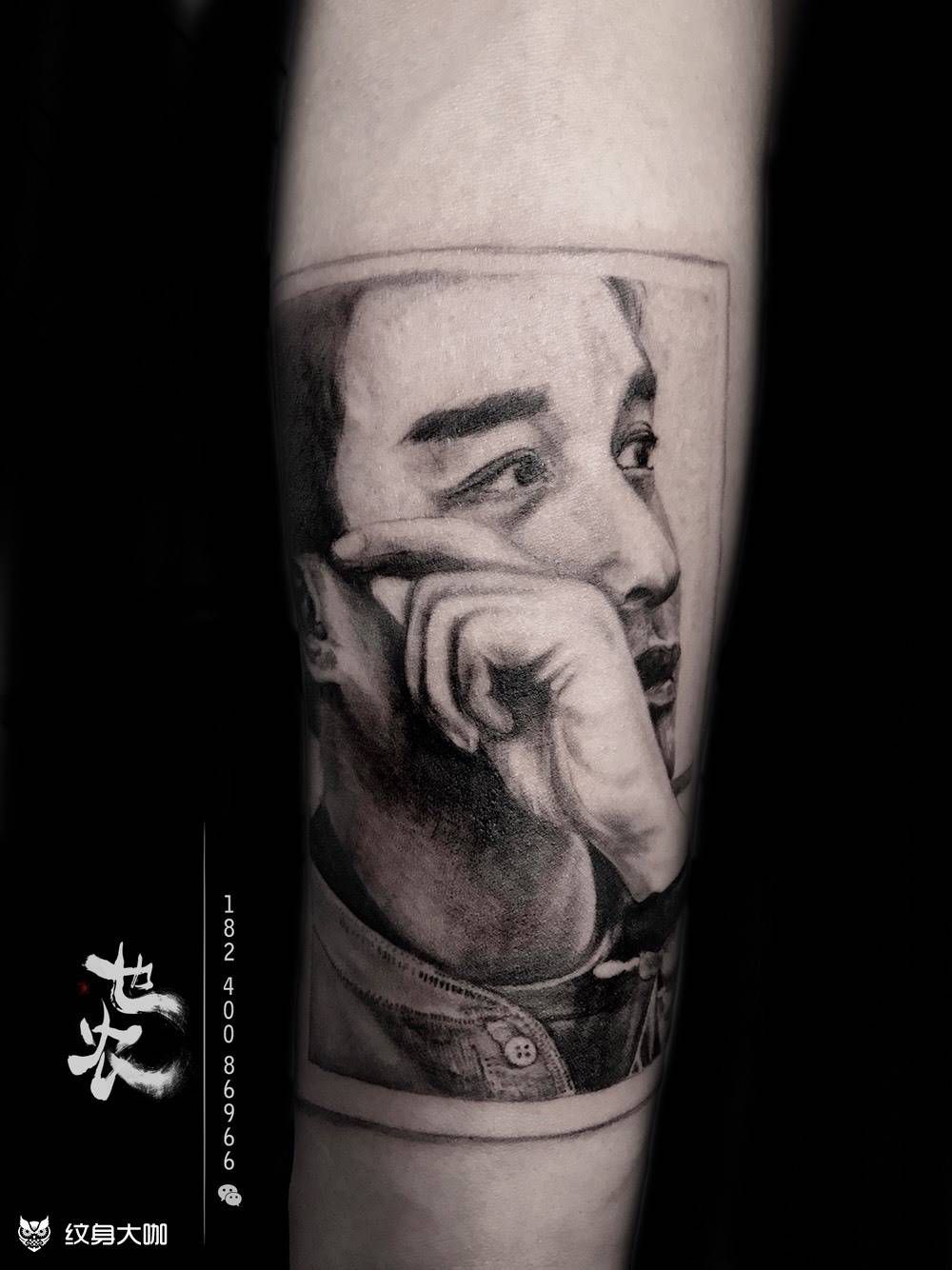 【肖像花臂-张国荣（未完）】纹身图片_成品手臂写实人物也农刺青纹身图案