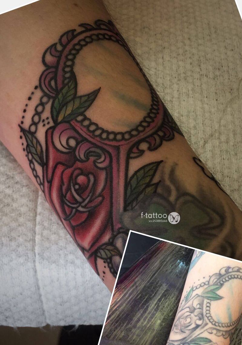 拯救+1纹身图片_手臂Old School花镜子彩色纹身图案