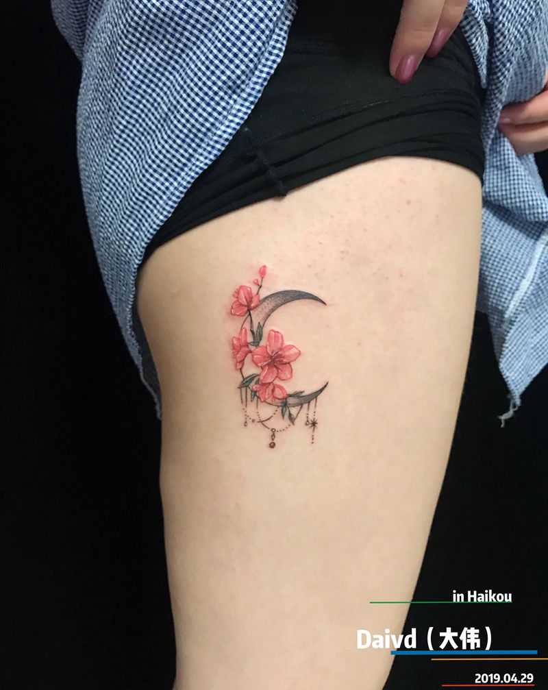 遮盖伤疤纹身图片_腿部臀部点刺几何纹身图案