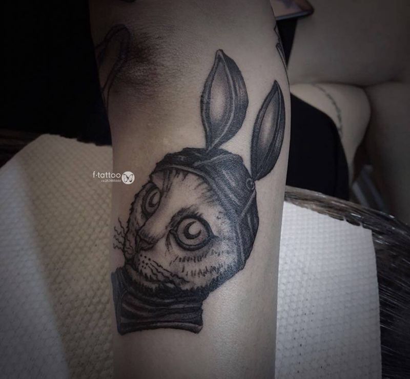 小物件.纹身图片_手臂Old School兔子吉普森纹身图案