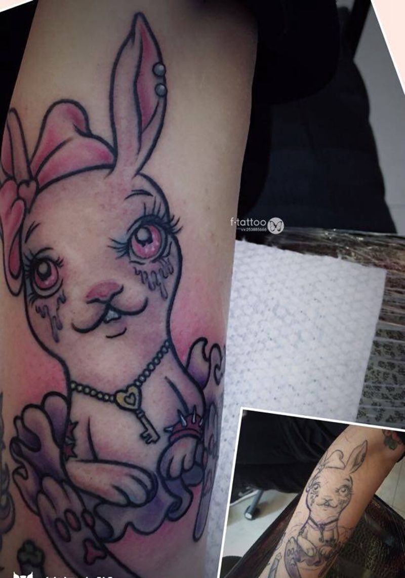 改兔儿.纹身图片_手臂Old School彩色兔子纹身图案