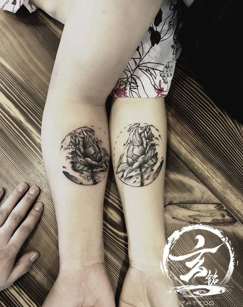 情侣莲花纹身图片