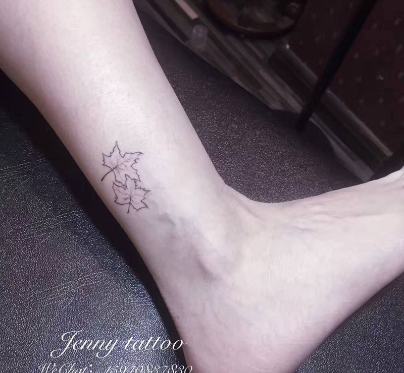 枫叶纹身图片
