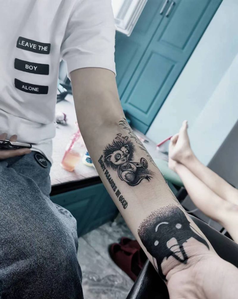 暗黑拼接花臂纹身图片_手臂点刺New School暗黑纹身图案