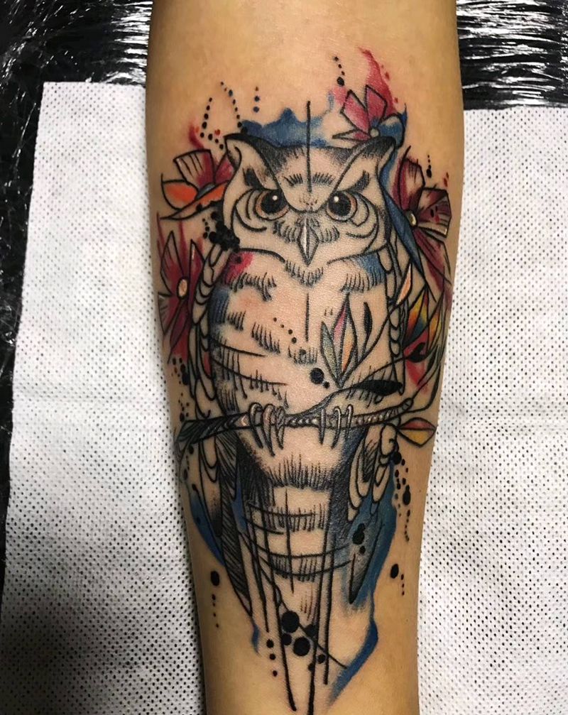 插画风水彩猫头鹰纹身图片_手臂水彩纹身图案