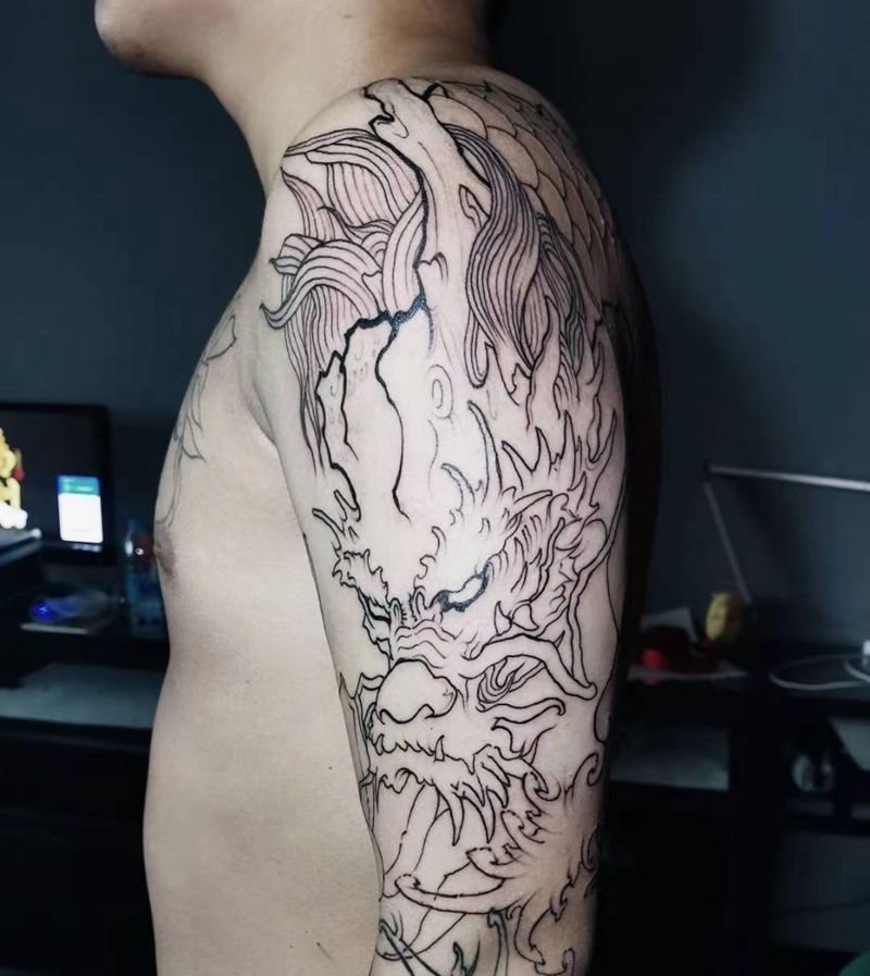 大臂龙头纹身图片_手臂新传统龙荷花水浪纹身图案