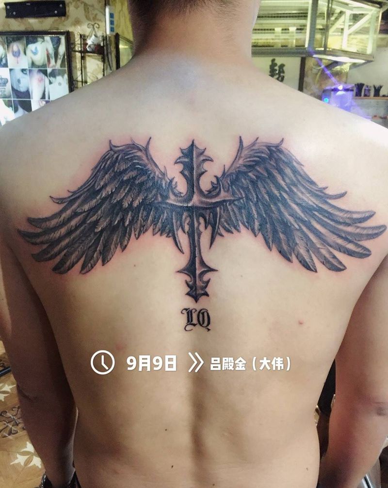 翅膀纹身图片