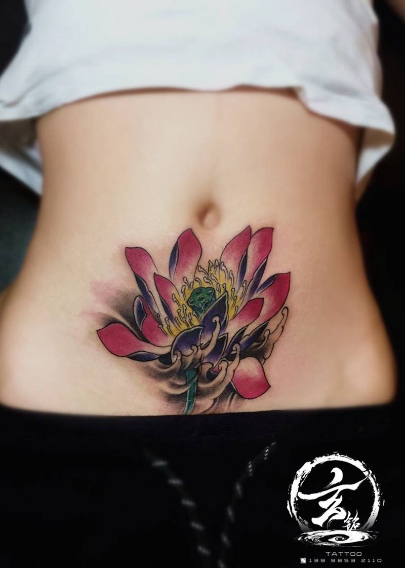 遮盖刨妇产伤疤纹身图片