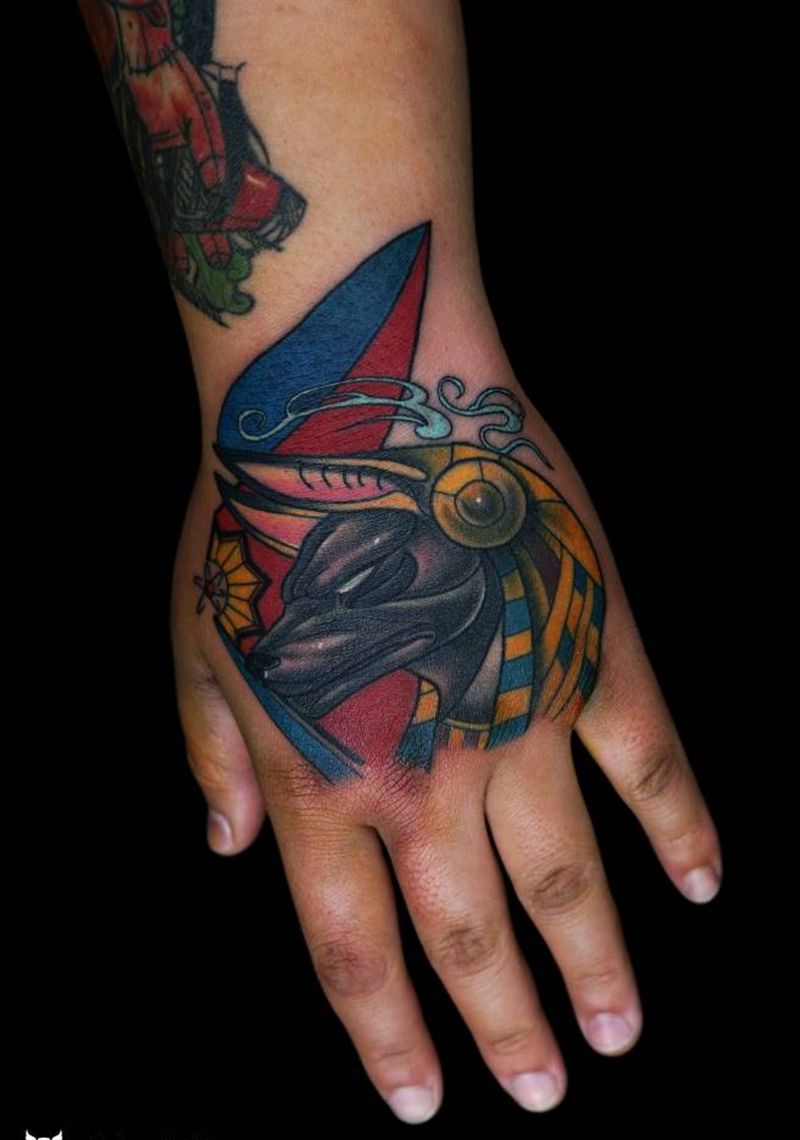 阿努比斯纹身图片_手部New School纹身图案