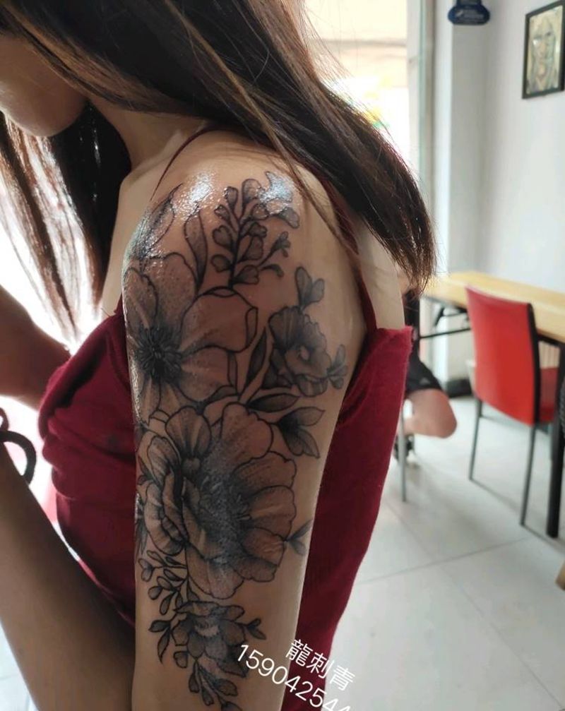 美女素花纹身图片_手臂纹身图案