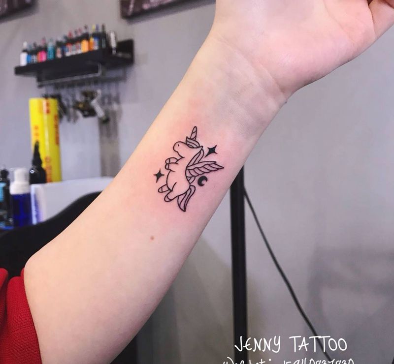 独角兽纹身图片_成品手臂清新纹身图案