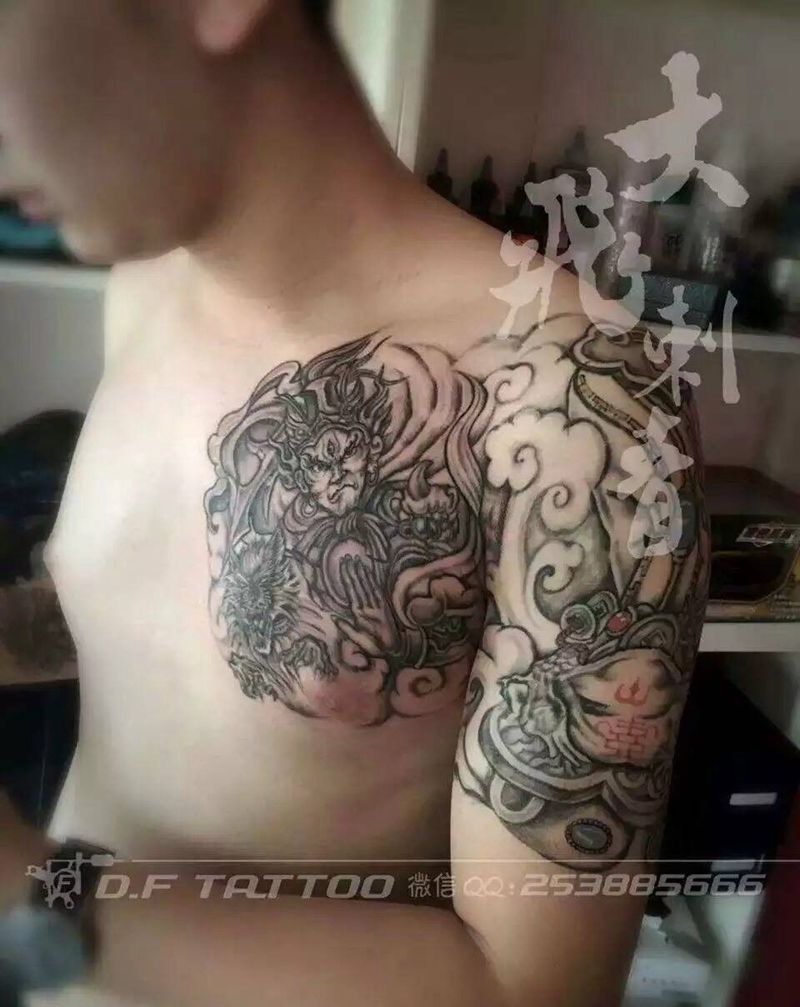 二郎神金蟾半甲纹身图片_手臂胸部传统二郎神金蟾纹身图案
