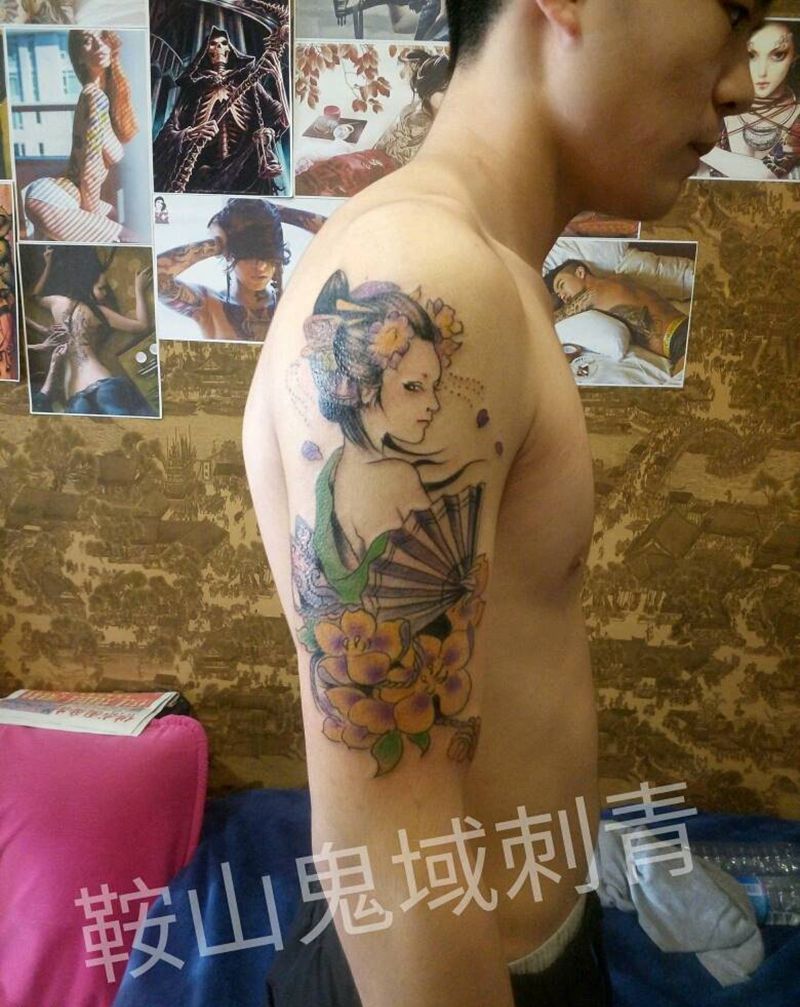 艺妓已完纹身图片