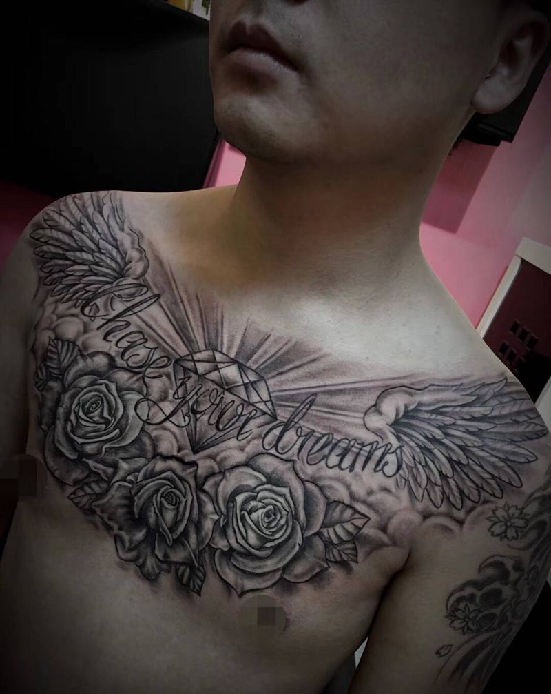 欧美花胸纹身图片_成品胸部欧美翅膀花体字花钻石school英文花胸纹身图案