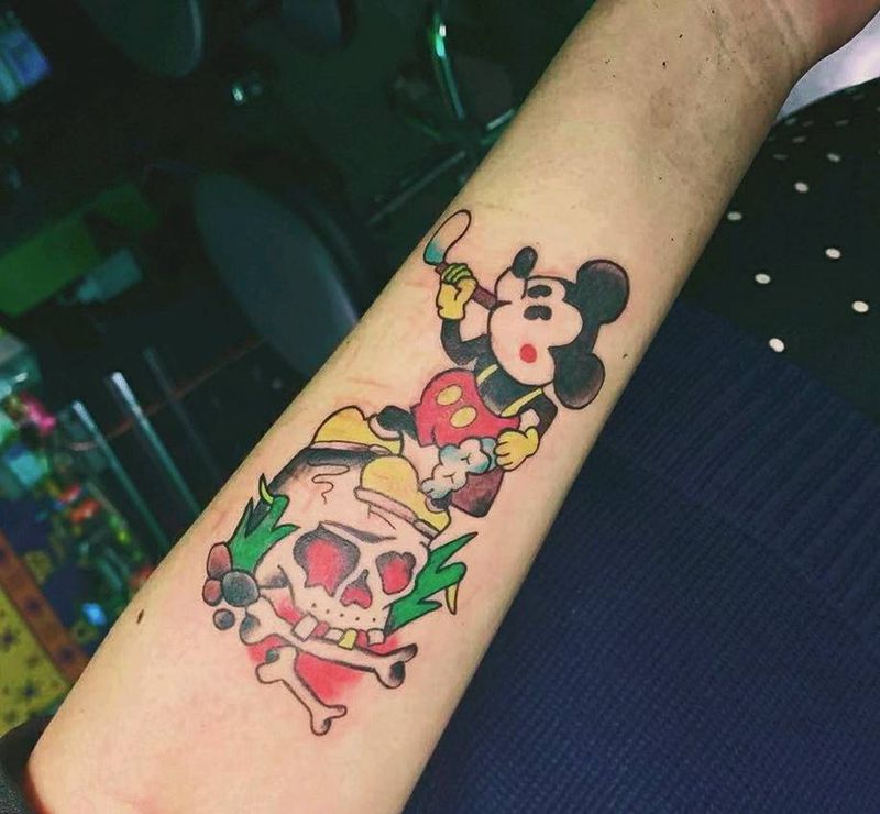 oldschool米奇纹身图片_手臂Old School米奇骷髅纹身图案