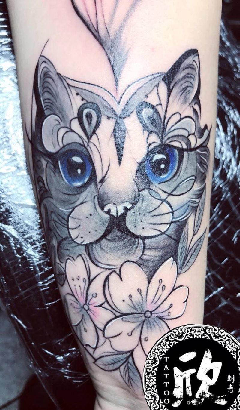 猫纹身图片_成品手臂欧美动物纹身图案