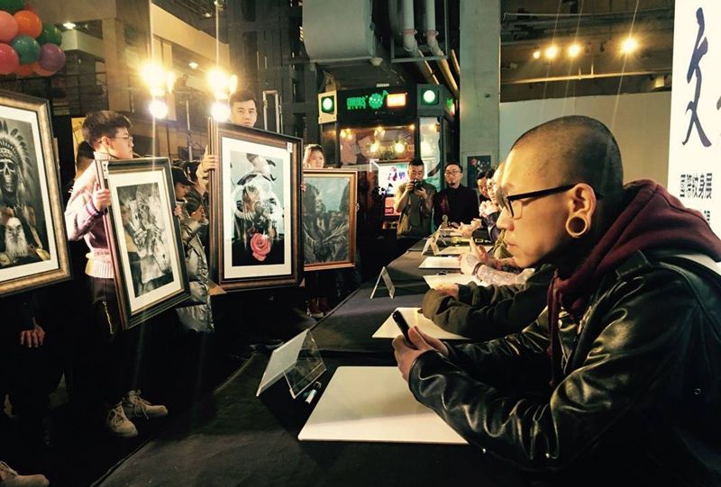 孙雷担任沈阳文身匠心国际纹身展评委纹身图片