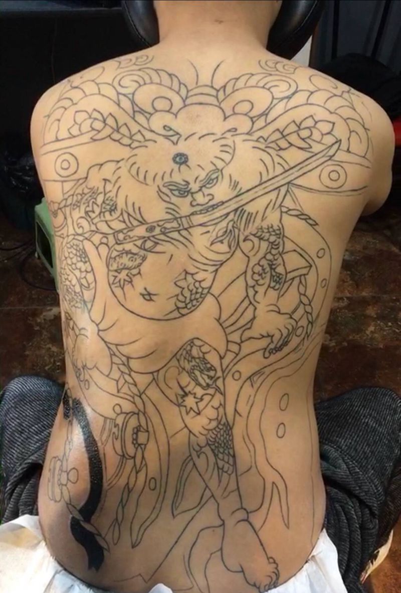 张顺破水门 未完纹身图片_背部老传统纹身图案