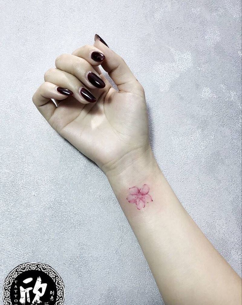 彩色花纹身图片_清新植物手臂成品纹身图案