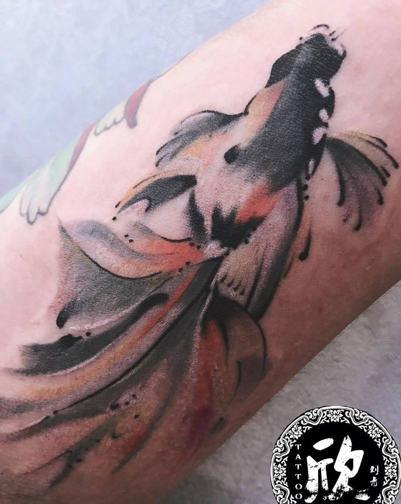 水墨鱼纹身图片