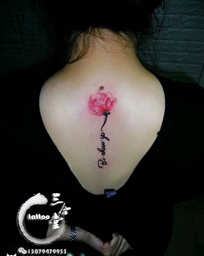 字母小花纹身图片_背部欧美清新字符植物营口鲅鱼圈纹成品纹身图案