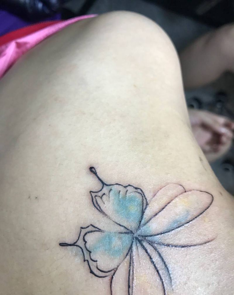 蝴蝶修改纹身图片_肩部成品背部清新动物蝴蝶彩色遮盖修改纹身图案