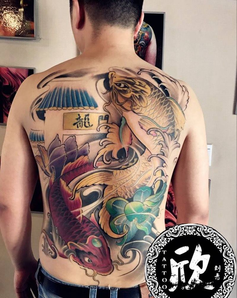 鲤鱼跃龙门纹身图片