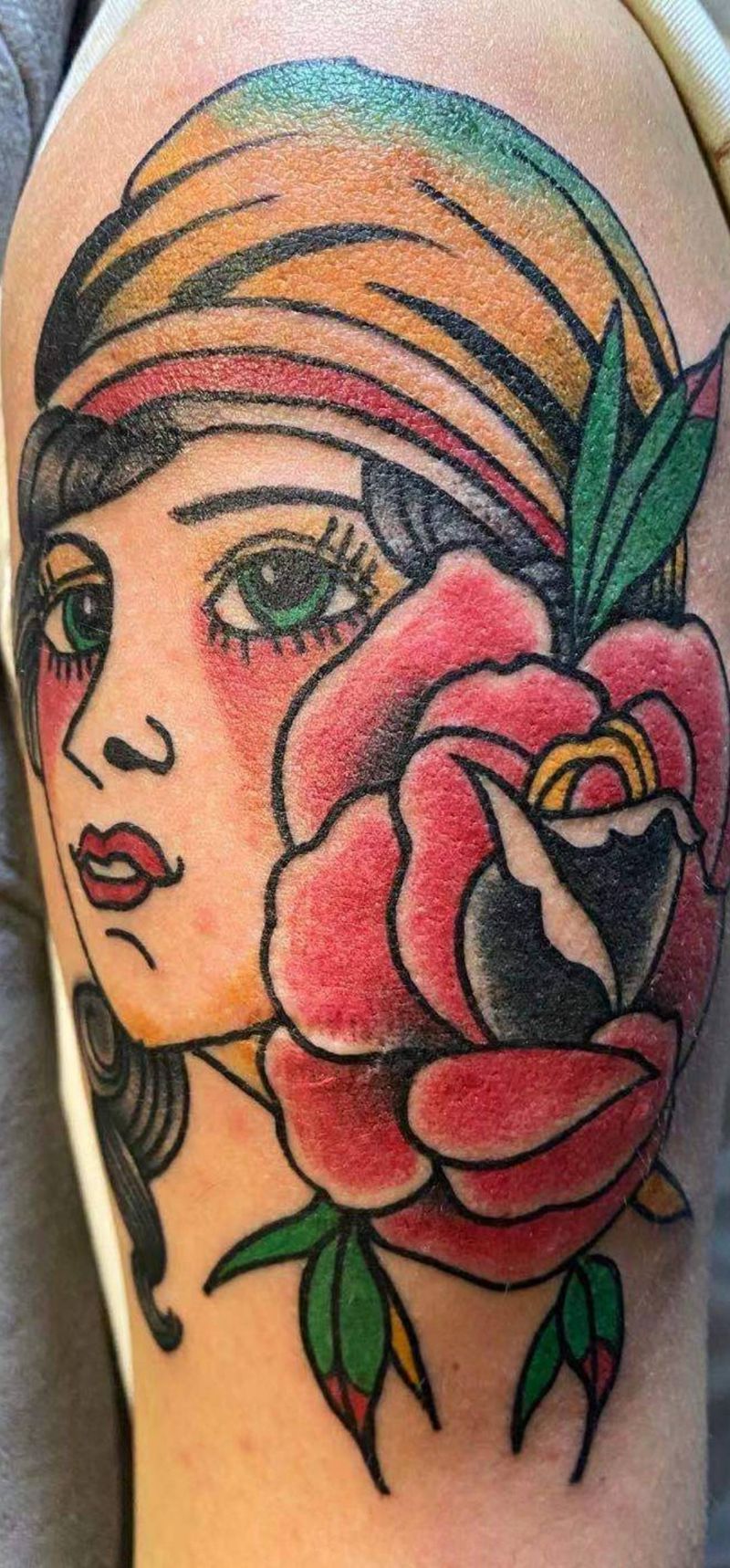 oldschool美女纹身图片_手臂Old School纹身图案