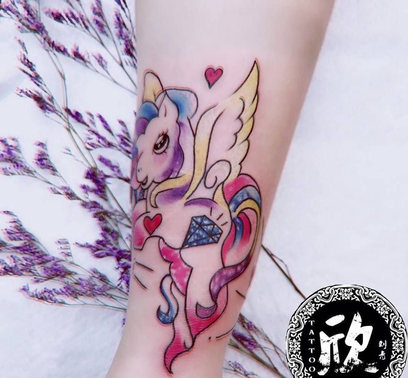 彩色马纹身图片