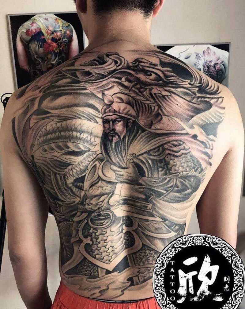 满背关公纹身图片