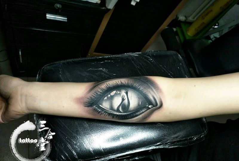 立体眼睛纹身纹身图片_手臂欧美写实人物原创营口成品纹身图案