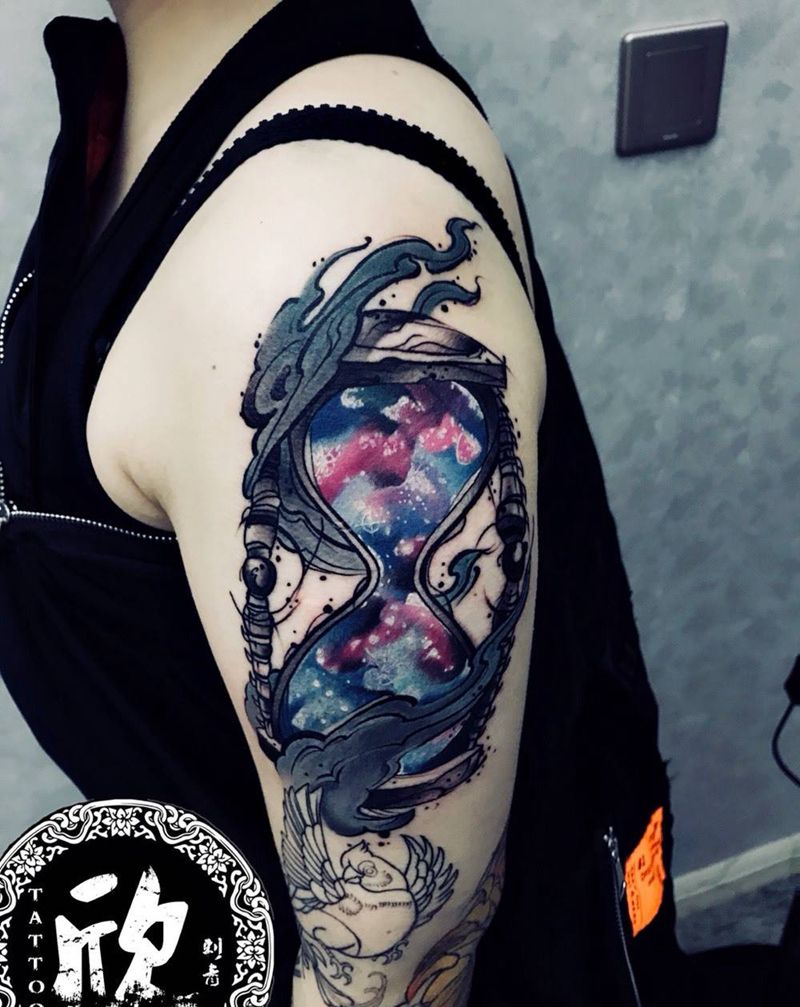 沙漏纹身图片_成品欧美静物纹身图案