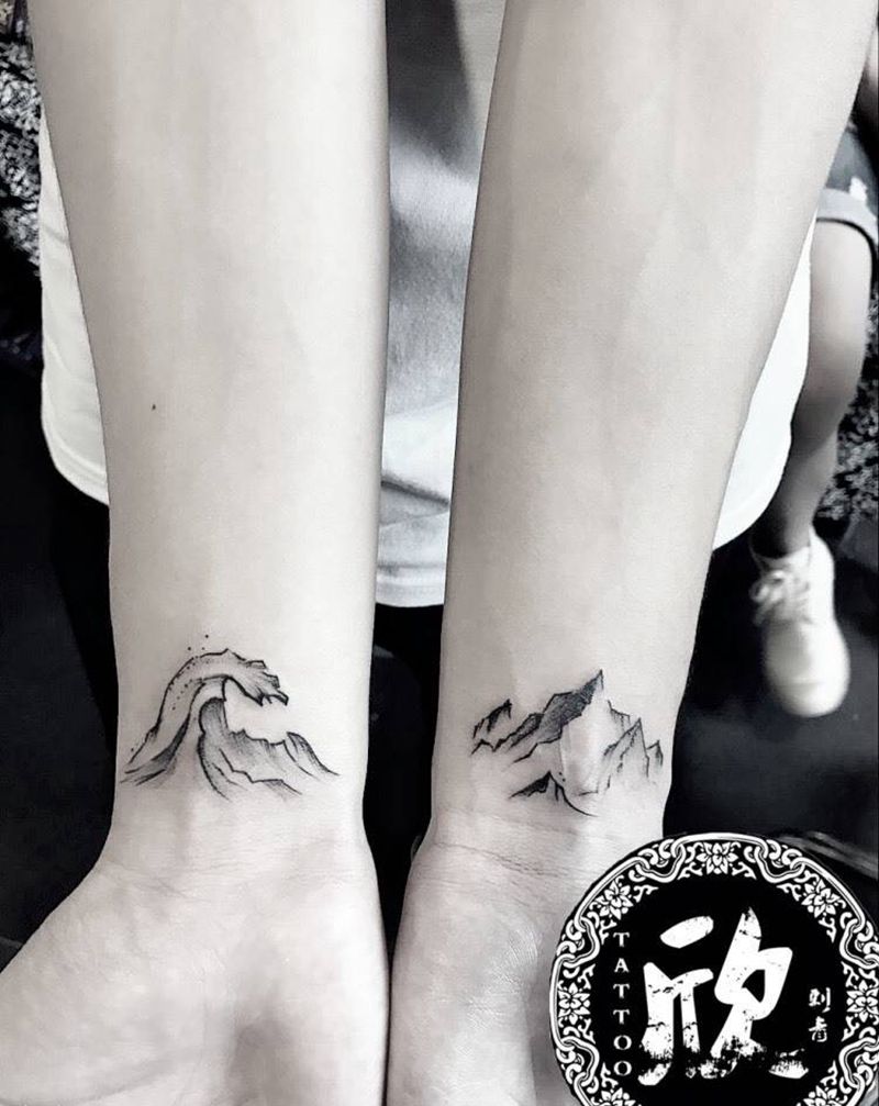 水浪山脉线条纹身图片