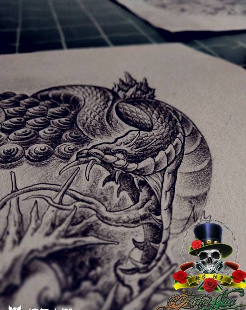 蛇纹身图片_手臂腿部新传统纹身图案