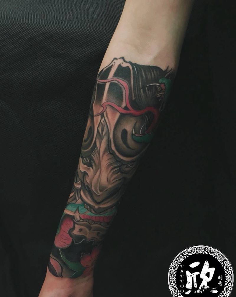 小臂般若纹身图片_手臂新传统般若传统彩色纹身图案