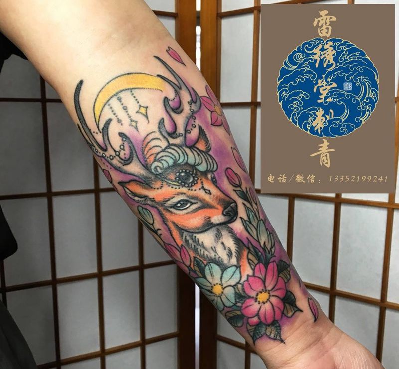 彩色鹿纹身图片