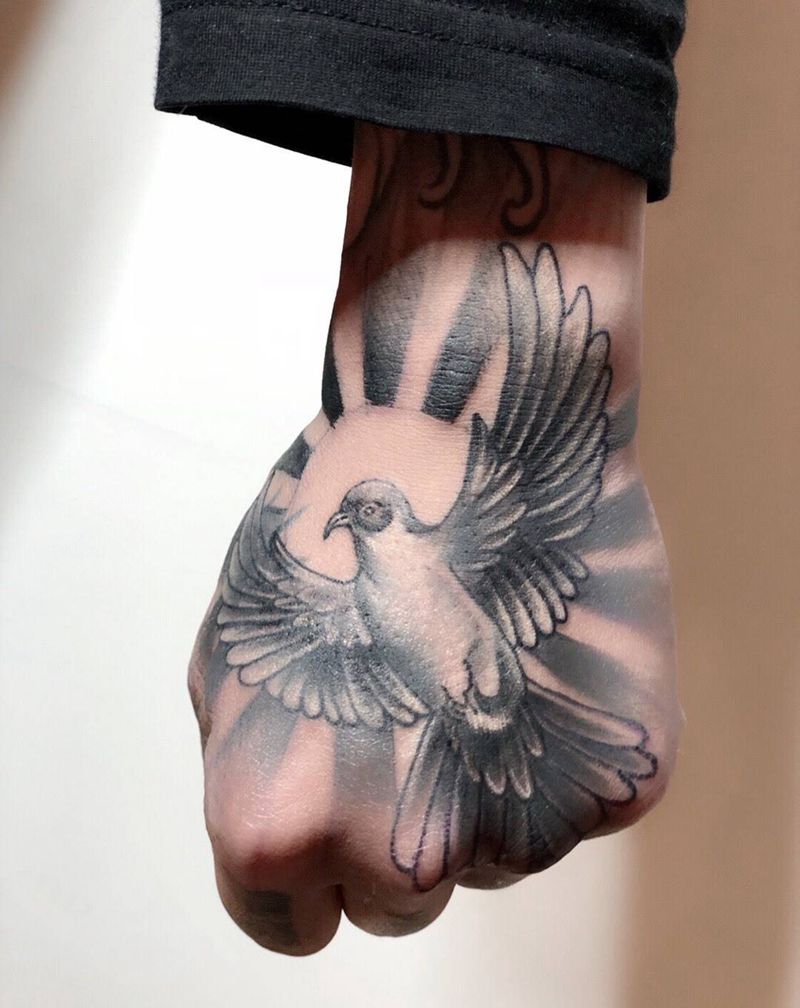 和平鸽纹身图片