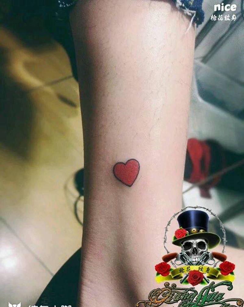 心,纹身图片_腿部清新图腾成品纹身图案