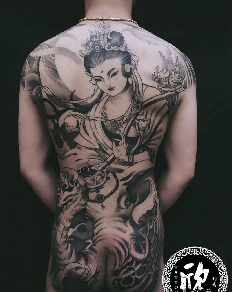 普贤菩萨纹身图片_成品传统人物背部纹身图案