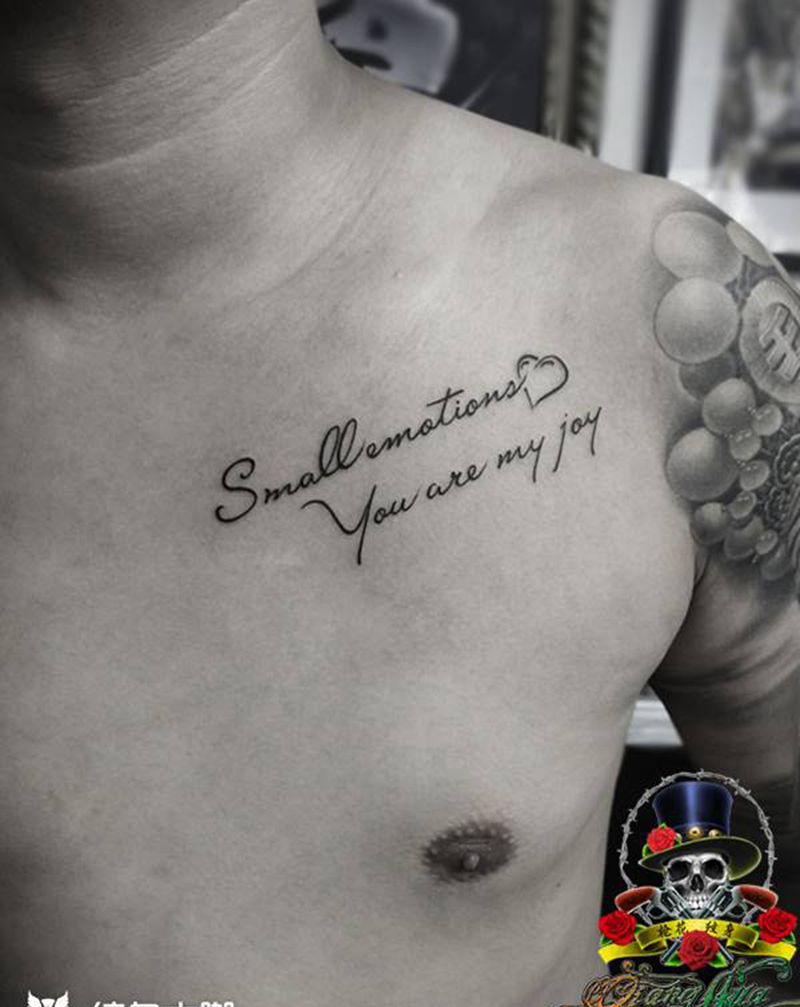 字母纹身图片_胸部图腾纹身图案