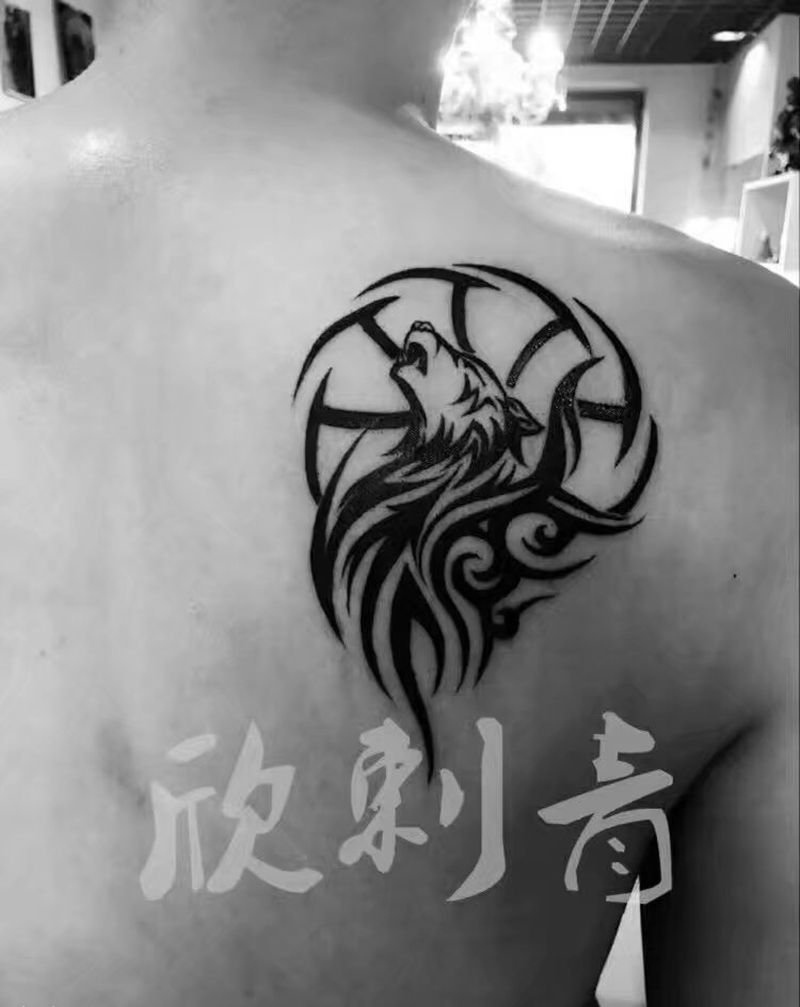 图腾狼纹身图片