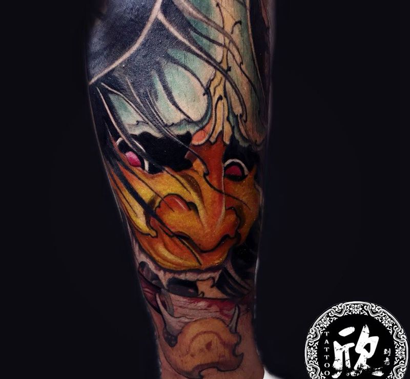 彩色般若纹身图片_成品腿部传统鬼神彩色纹身图案