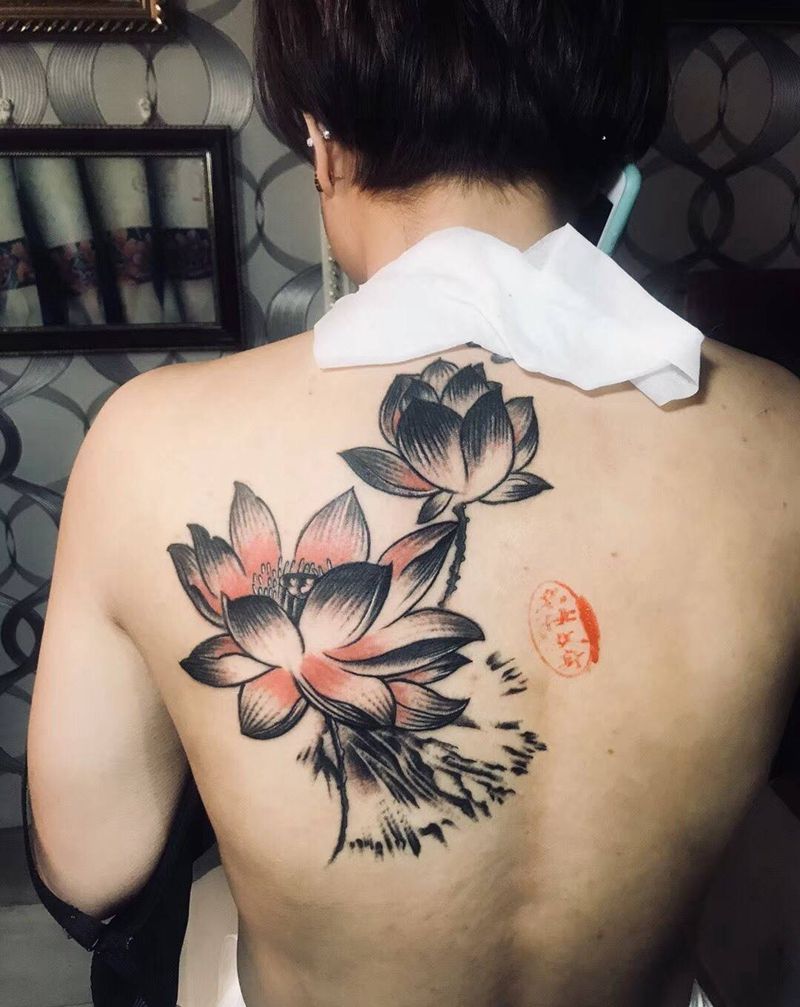荷花纹身图片