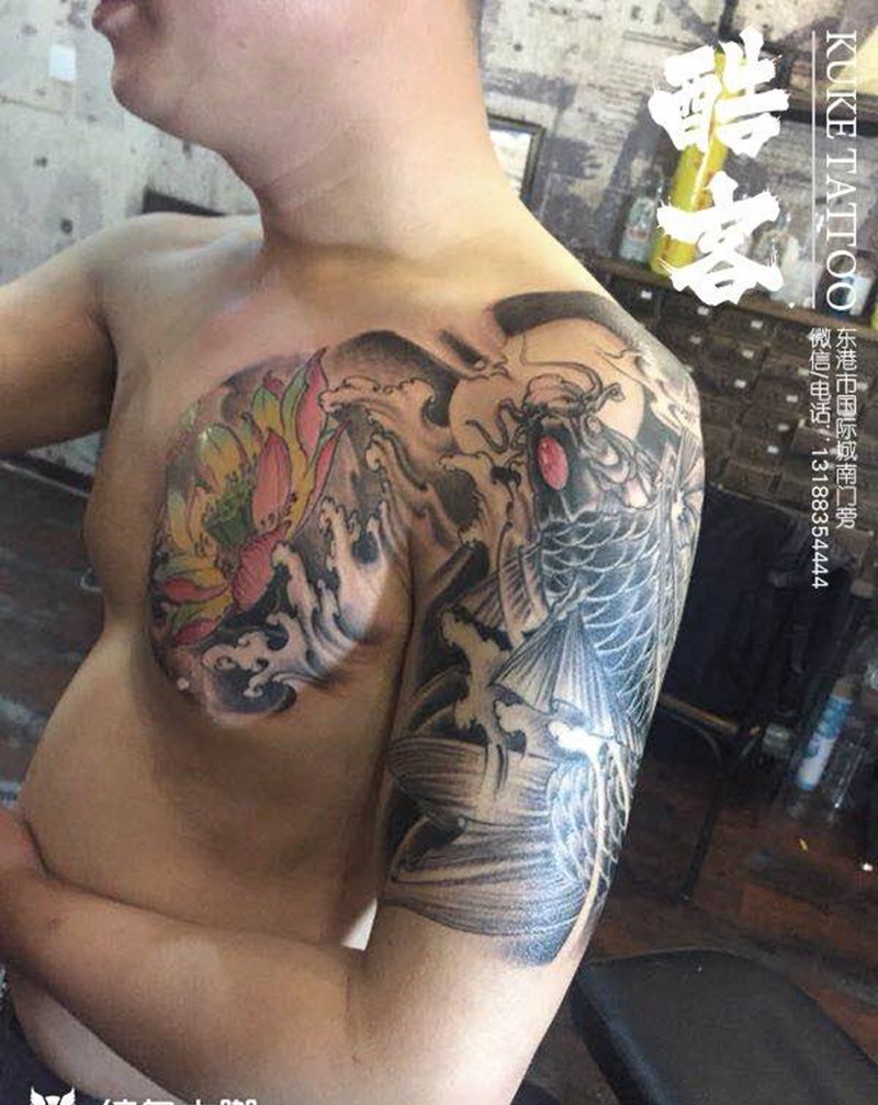 彩色半甲纹身图片