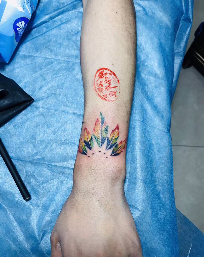 小清新纹身图片_手臂老传统叶子纹身图案