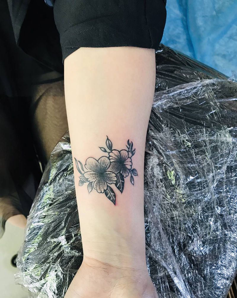 素花纹身图片_手臂纹身图案